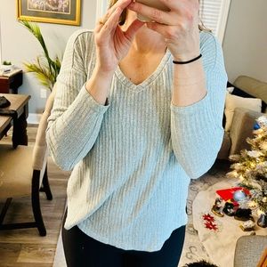 American Eagle Long Sleeve T-shirt